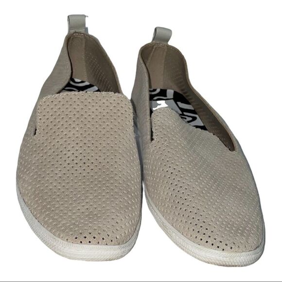 Dolce Vita Suede Slip On Shoes Size 8 Sand Neutral Color - Picture 2 of 5